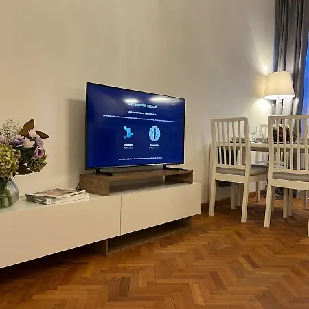 Cozy Donatello Apartment